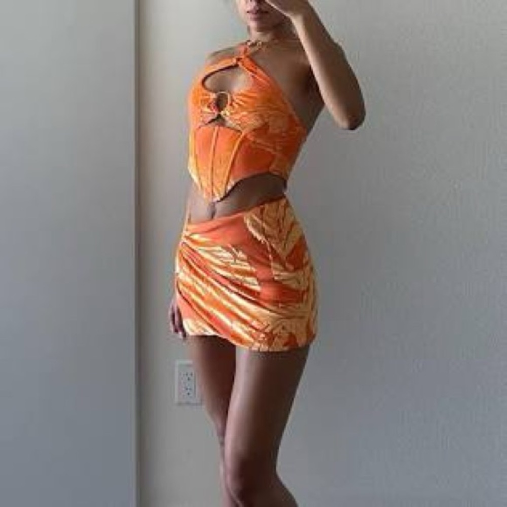 Oh Polly Orange corset halter top size (8) - Picture 2 of 2